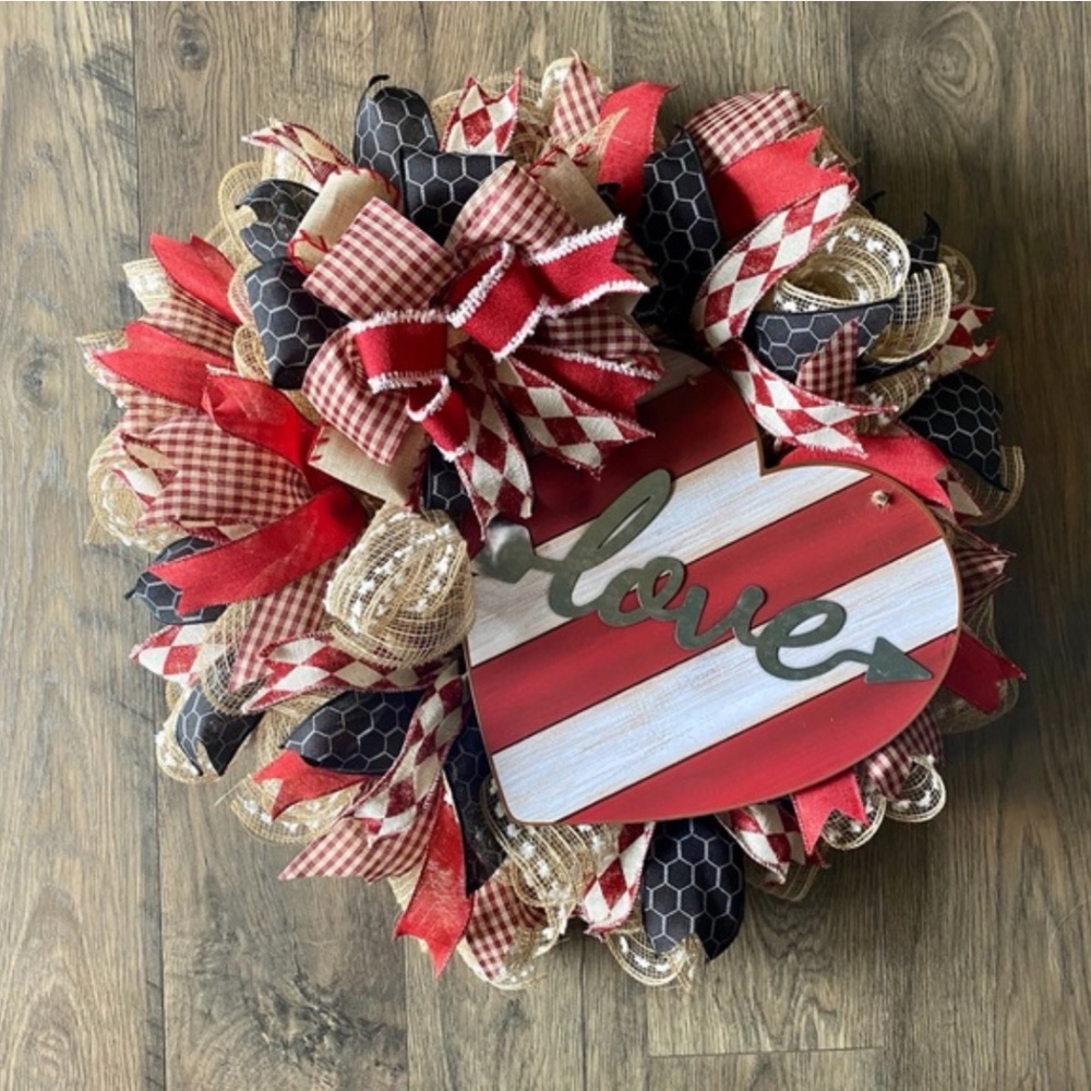 Valentine's Day Wreath : Farmhouse Style : LOVE